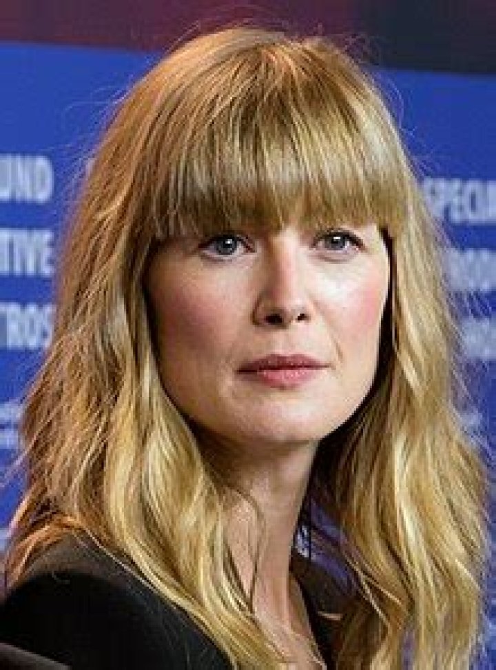 
How Much Money Does Rosamund Pike Make? Latest Income Salary
