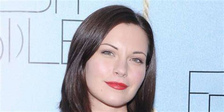 Jill Flint Net Worth