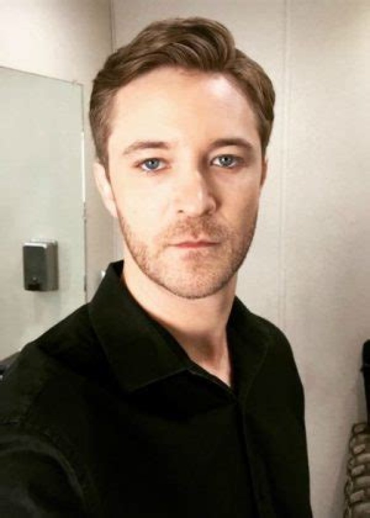 Michael Welch Age, Weight, Height, Measurements