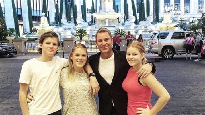 Shane Warne’s Daughter Summer Warne Wiki, Age, Boyfriend & Net Worth