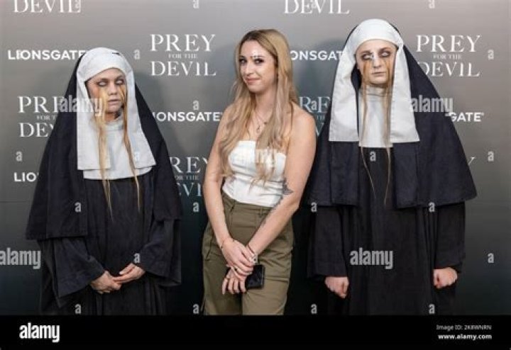Which shoulder is devil? – Celebrity